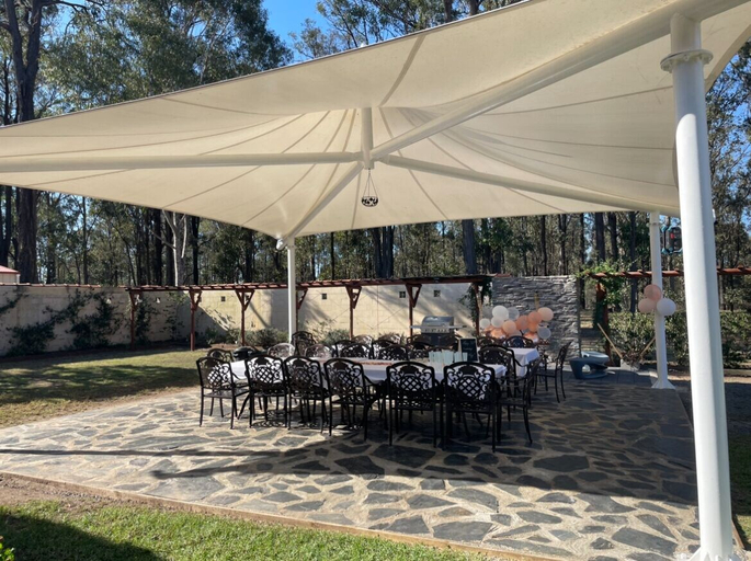 Food & Drinks 5, Villa Provence, Cessnock