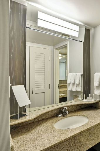 Bathroom 4, Courtyard by Marriott Houston I-10 West/Energy Corridor, Houston