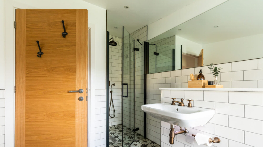 Bathroom 3, Stunning Home With Garden Panoramic Views, Bath and North East Somerset