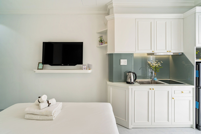 Bedroom 3, The Royal Hotel & Apartment, District 7