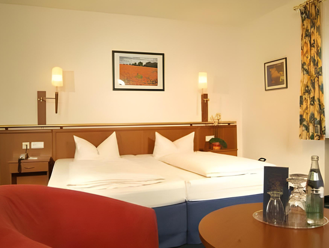 Bedroom 9