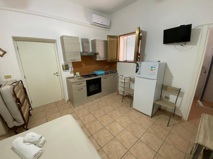 Others 3, Zanella Bed, Lecce