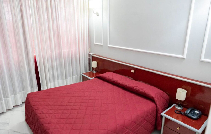 Bedroom 3, Hotel Sica, Salerno