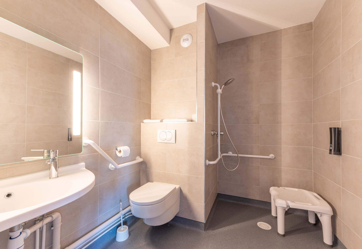 Bathroom 4, B&B HOTEL Aix-Les-Bains, Savoie