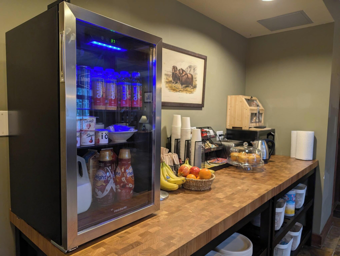 Food & Drinks 5, Copper Horse Lodge, Columbia-Shuswap