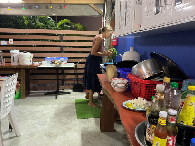 Food & Drinks 5, Baan Sabai Guesthouse, Khanom