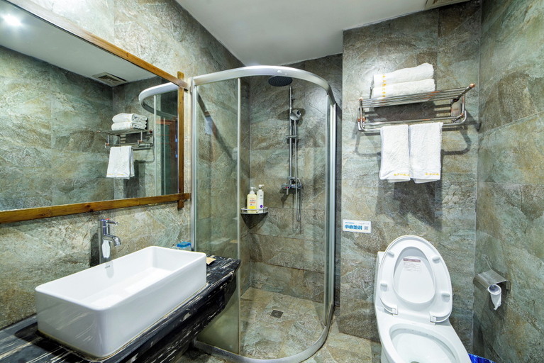 Bathroom 4, Zhangjiajie Highlights Guesthouse, Zhangjiajie