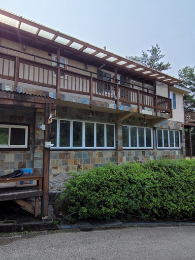 Others 5, Hue 700 Pension, Pyeongchang