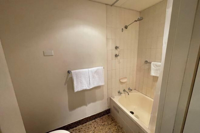 Bathroom 15