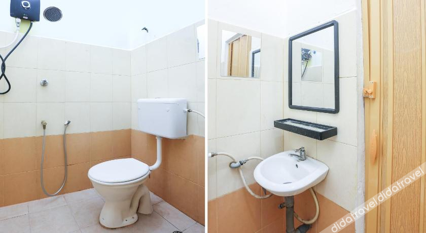 Bathroom 3, OYO 90321 Hotel Bajet Sri Manal, Tanah Merah
