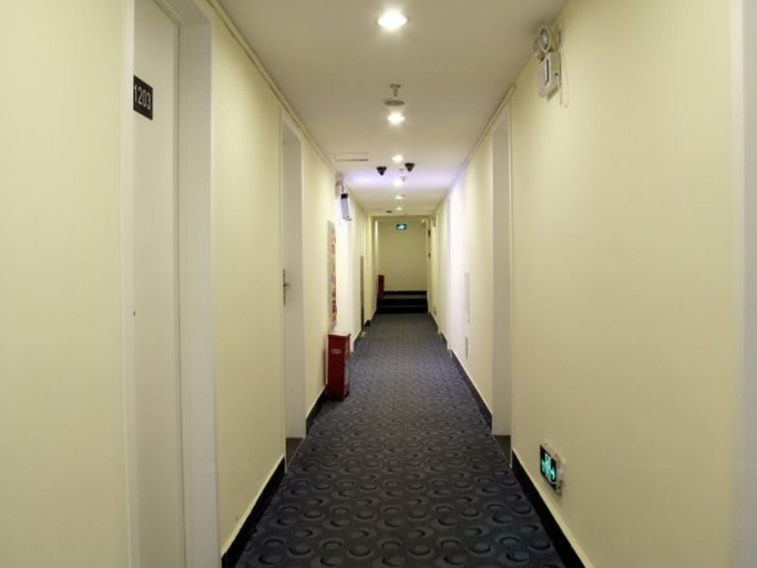 Others 4, 7 Days Premium Hotel Xian North Gate Anyuan Gate Subway Station Branch, Xi'an