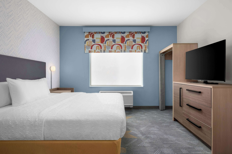 Bedroom 3, Home2 Suites By Hilton Eureka, Humboldt