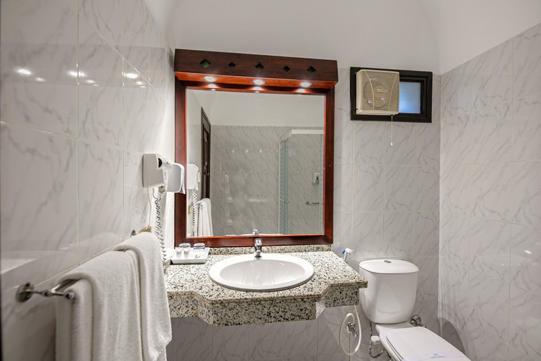 Bathroom 5, Arabella Azur Resort, Al-Ghurdaqah