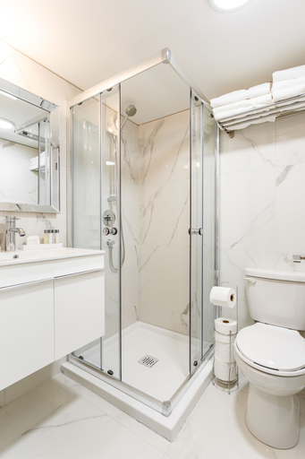 Bathroom 14