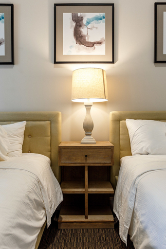 Bedroom 25