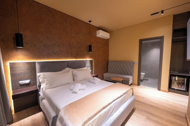 Bedroom 4, Hotel Piramida, Sarandës