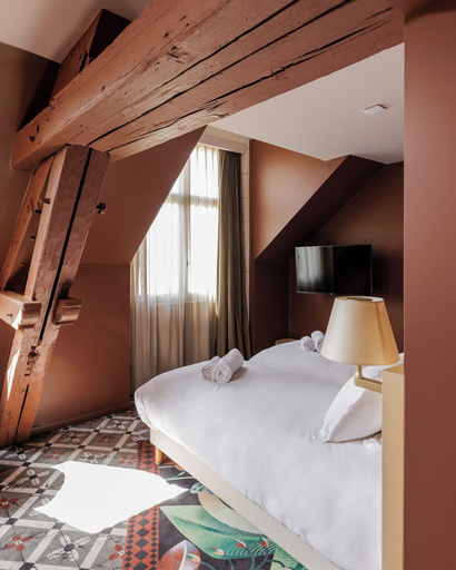 Bedroom 18