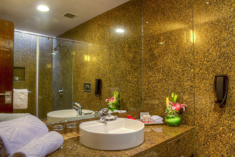 Bathroom 4, Gateway Nashik, Nashik