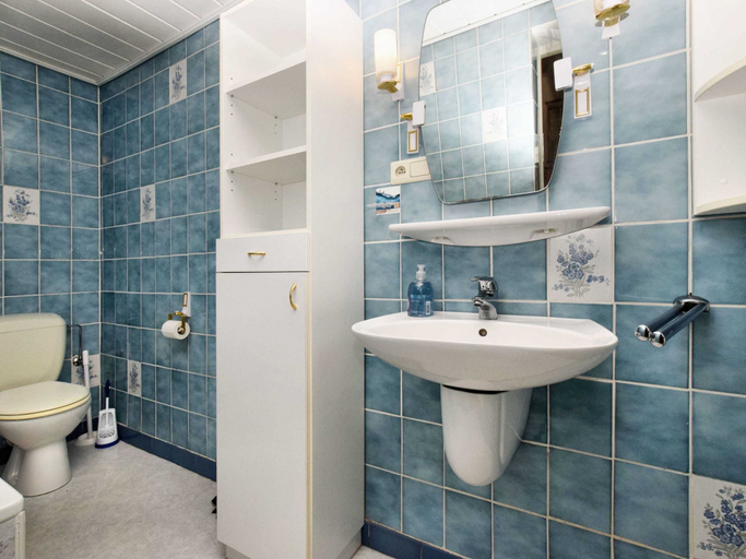 Bathroom 3, Cosy Apartment in Born with Terrace and Garden, Liège