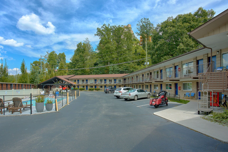 Others 5, Sidney James Mountain Lodge, Sevier