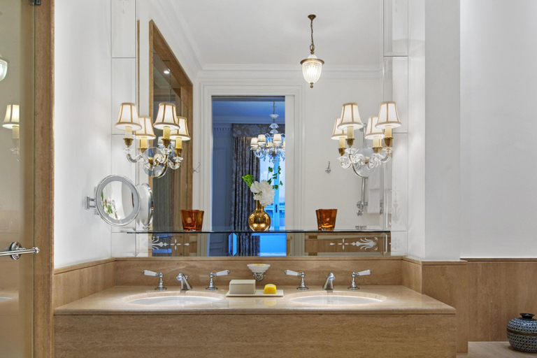 Bathroom 9