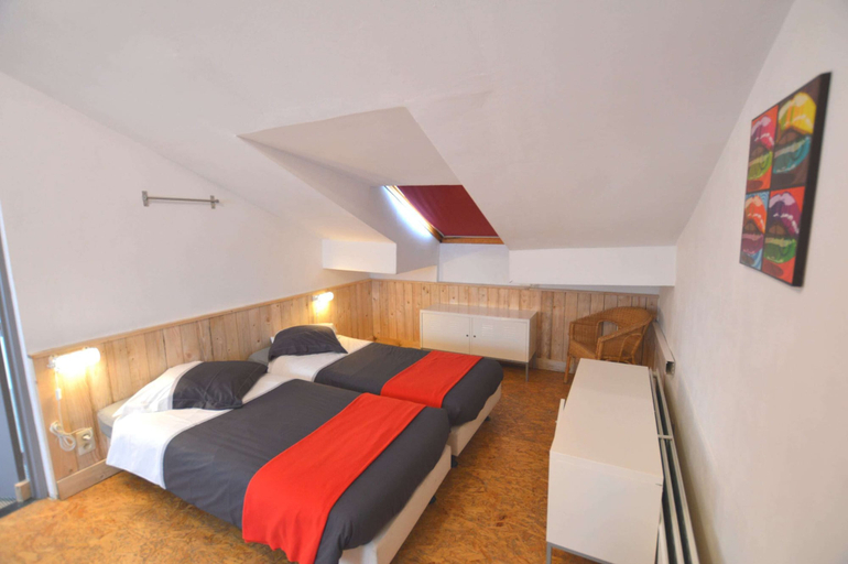 Bedroom 2, Rustic Farmhouse With Pool, Liège