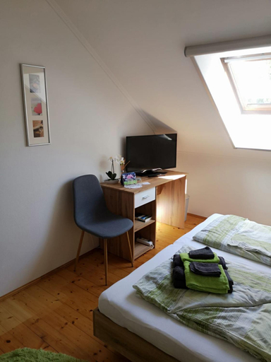 Others 2, Privatzimmer Helga Haselberger, Melk