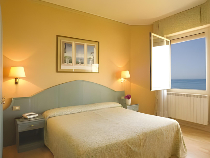 Bedroom 15