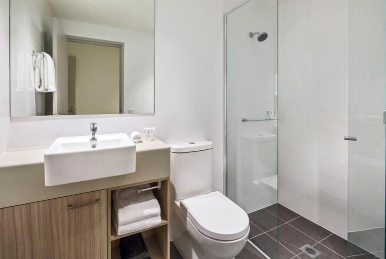 Bathroom 11