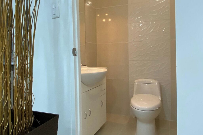 Bathroom 3, Yoyita Suites Aruba