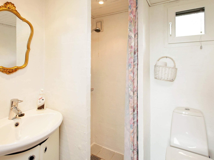 Bathroom, 4 Person Holiday Home in Struer, Struer