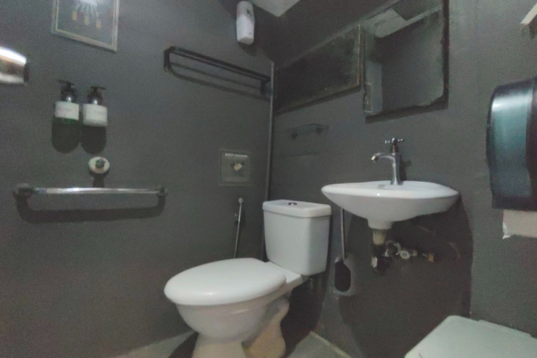 Bathroom 4, VG Pension and Residences, Cebu City