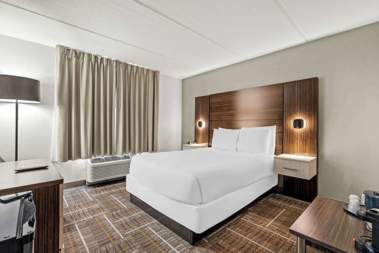 Bedroom 2, Sonesta Essential Orlando Airport, Orange
