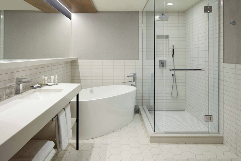 Bathroom 5, Quebec City Marriott Downtown, Communauté-Urbaine-de-Québec