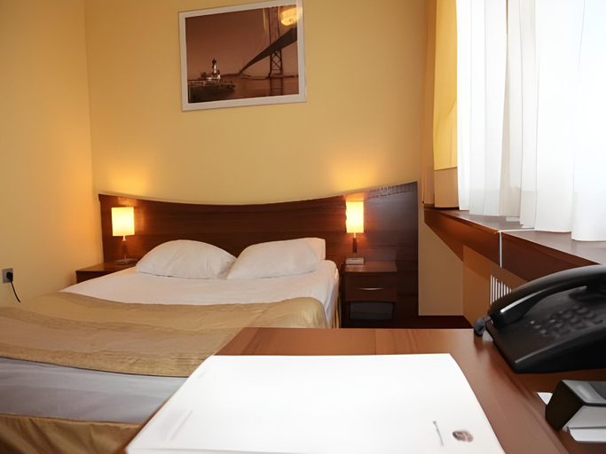 Bedroom 9