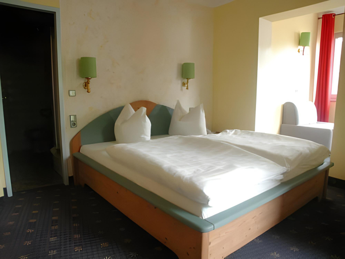 Bedroom 12