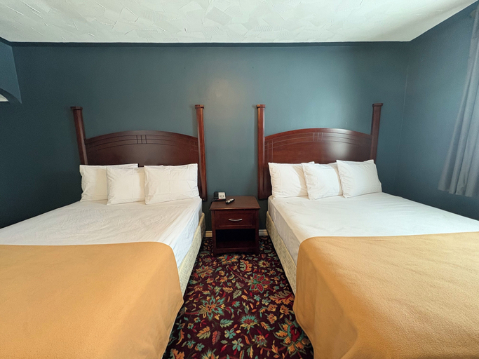 Bedroom 4, East Court Motel, Lambton