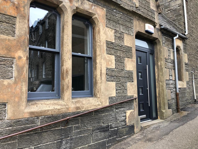 Exterior & Views