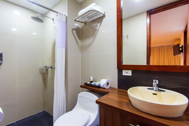 Bathroom 4, The Morgana Poblado Suites Hotel, Medellín