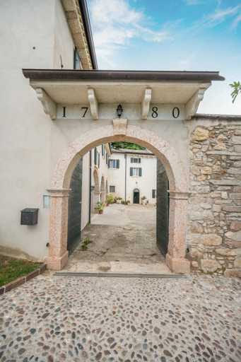 1780 Apartments, Verona