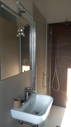 Bathroom 3, Kepos room, Ogliastra