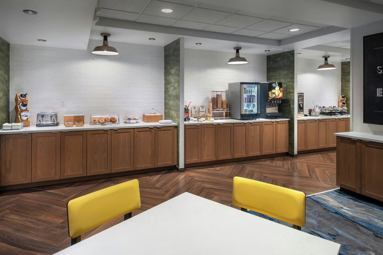 Food & Drinks 4, Fairfield Inn & Suites by Marriott Rome, Oneida