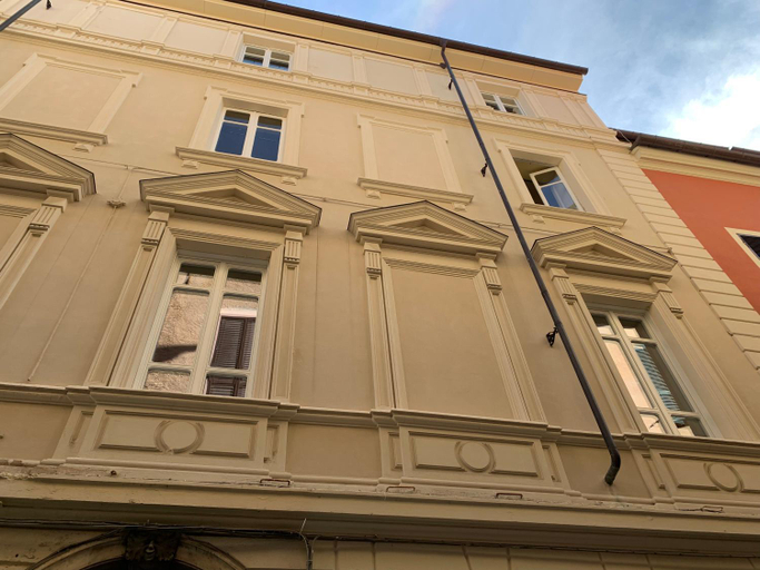 Via Veneto 5, Savona