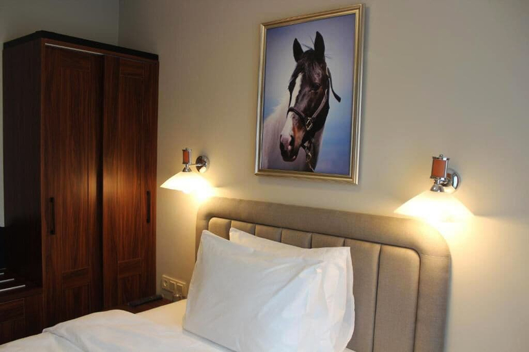 Bedroom 3, Armida City Hotel, Merkez