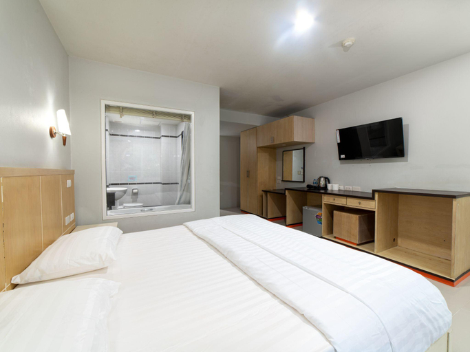 Bedroom 15