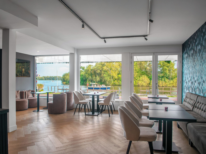 Food & Drinks 5, Amsterdam Lake Hotel, Haarlemmermeer