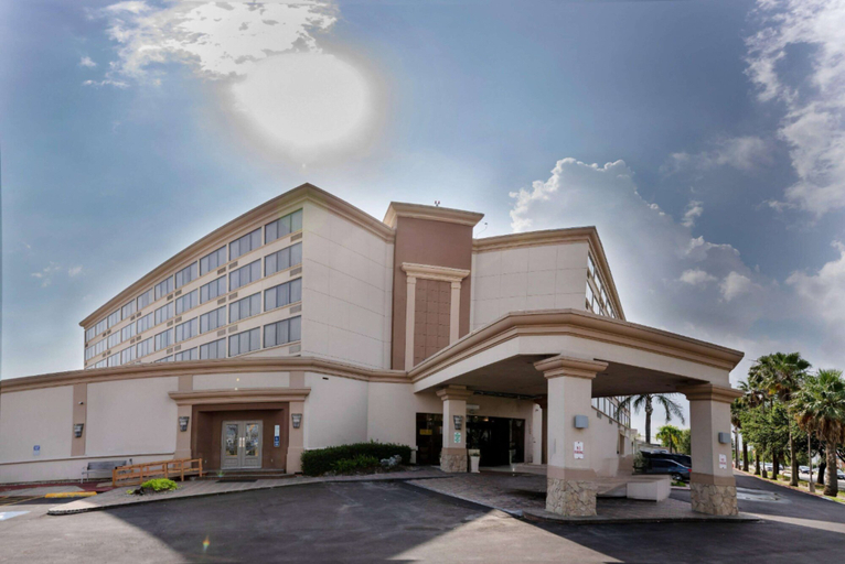 Exterior & Views 2, Wyndham Houston Hobby Airport, Houston