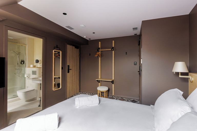 Bedroom 17