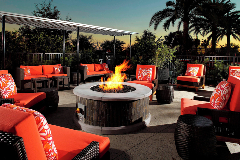 Food & Drinks 5, Courtyard Orlando Lake Nona, Orange