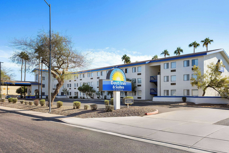 Exterior & Views 2, Days Inn & Suites by Wyndham Mesa Near Phoenix, Maricopa